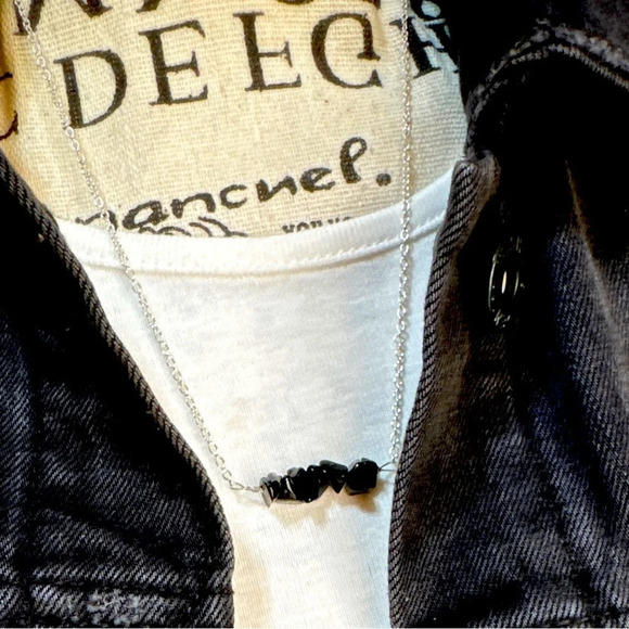 black onyx balance bar  silver stamped necklace / focus and protection - Picture 1 of 5